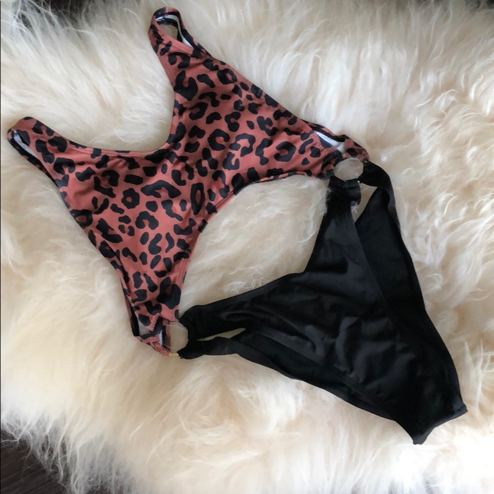 Sexy Leopard one piece ⭐️ NEW ⭐️